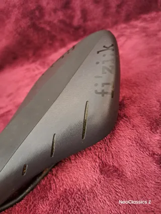 Fizik Arione R5 -Sillín-