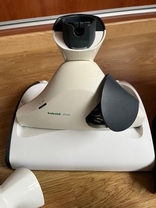 Aspiradora Kobold VK150 con Accesorios