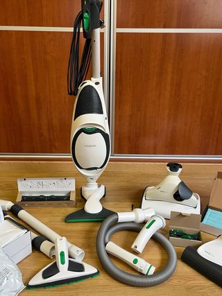 Aspiradora Kobold VK150 con Accesorios