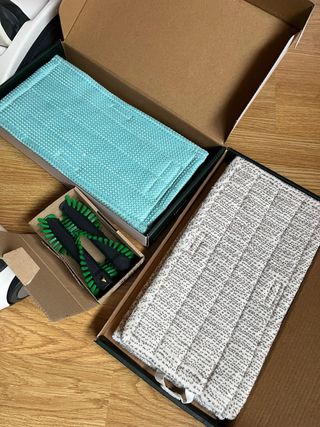 Aspiradora Kobold VK150 con Accesorios