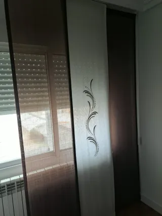 Cortinas Panel Marrón y Blanco