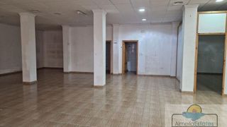Local comercial en alquiler en Albox