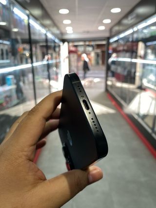 iPhone 16 Pro 256GB Nero Titanio