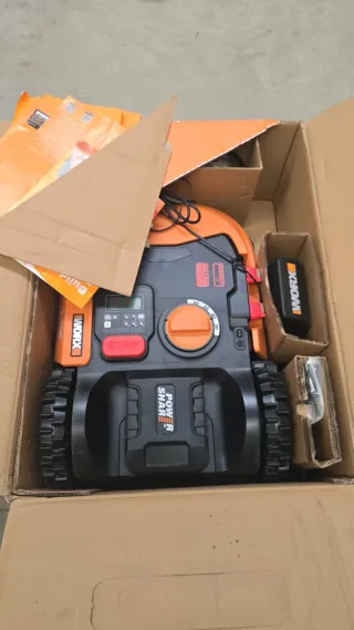 Cortacésped WORX Landroid R155E 2000m²