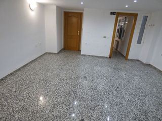 Local comercial en alquiler en Villacerrada - Centro en Albacete