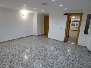 Local comercial en alquiler en Villacerrada - Centro en Albacete