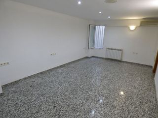 Local comercial en alquiler en Villacerrada - Centro en Albacete