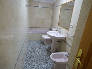 Local comercial en alquiler en Villacerrada - Centro en Albacete