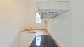 Piso en venta en La Font de la Guatlla en Barcelona