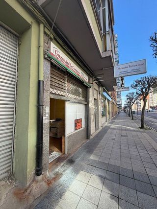 Local comercial en venta en La Chantría - La Lastra en León