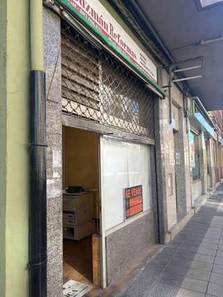Local comercial en venta en La Chantría - La Lastra en León