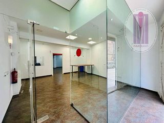 Local comercial en alquiler en Centre en Castelldefels