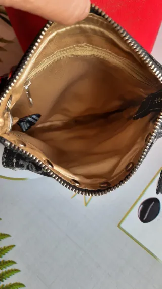 Borsetta Guess Jeans Nera con Borchie