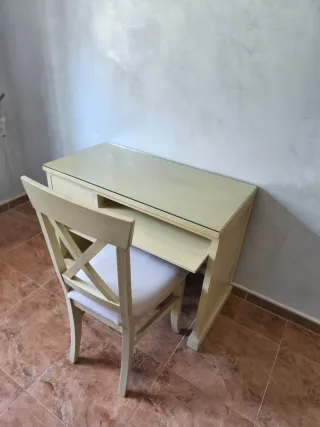 Escritorio madera y cristal beige