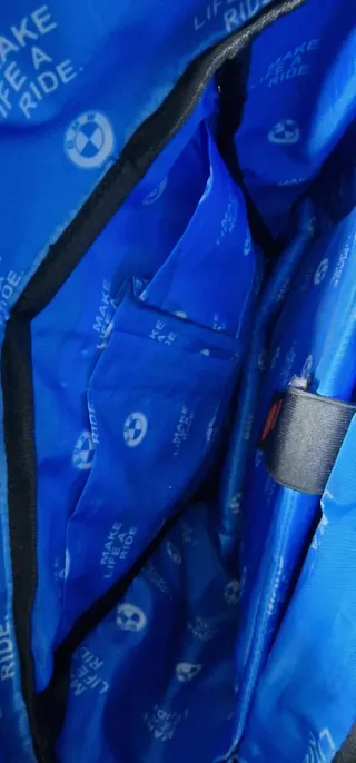 Mochila BMW gris y marrón