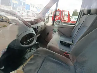 Renault máscot 2000