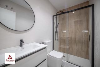 Piso en venta en San Francisco Javier en Granada