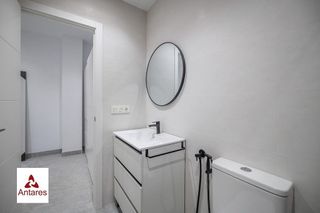 Piso en venta en San Francisco Javier en Granada