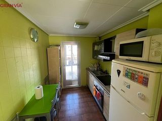 Piso en venta en Universidad - Los Lirios en Logroño