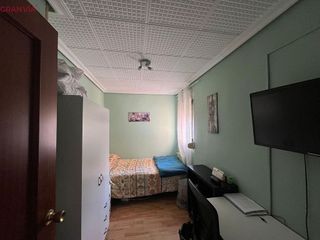 Piso en venta en Universidad - Los Lirios en Logroño