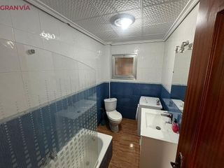 Piso en venta en Universidad - Los Lirios en Logroño