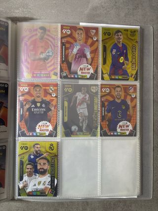 Álbum cromos fútbol Panini Adrenalyn XL 2025-26