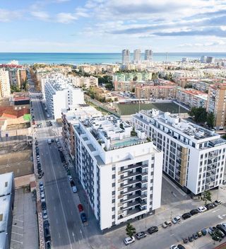 Piso en alquiler en Parque Mediterráneo - Santa Paula en Málaga