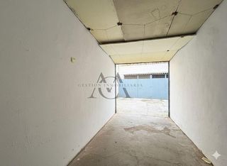 Garaje en venta en Lucena