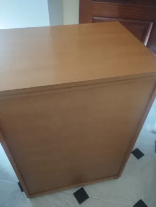 Maquina de coser antigua de la marca Alfa, en mueb