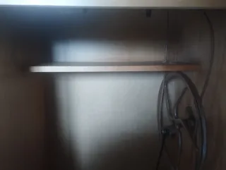 Maquina de coser antigua de la marca Alfa, en mueb