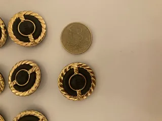Botones alta costura vintage dorados y negros