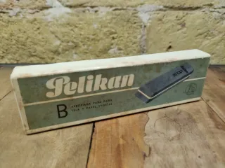 Scatola di gomme da cancellare Pelikan B80 anni '70