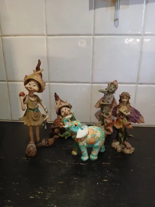 Lote 5 figuras duende, hada y elefante