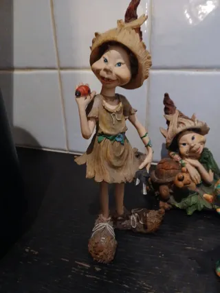 Lote 5 figuras duende, hada y elefante