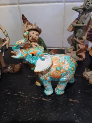 Lote 5 figuras duende, hada y elefante