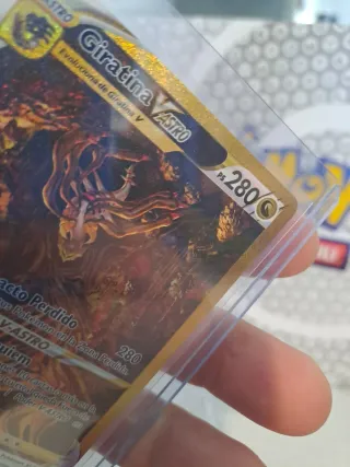 Giratina V ASTRO Carta Pokémon