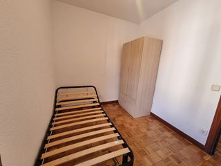 Piso en alquiler en Reyes Católicos en Alcalá de Henares