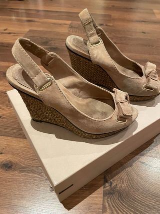 Sandalias Uterqüe Beige Cuña