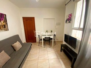 Edificio en venta en Barrio de Ciudad Jardín en Málaga