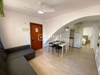 Edificio en venta en Barrio de Ciudad Jardín en Málaga
