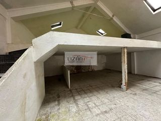 Local comercial en alquiler en Tenderina Alta - Fozaneldi en Oviedo