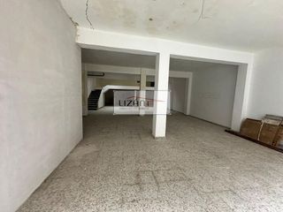 Local comercial en alquiler en Tenderina Alta - Fozaneldi en Oviedo