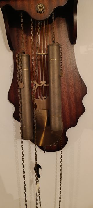 Reloj de pared antiguo madera y latón