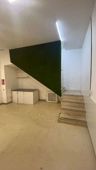 Local comercial en alquiler en Lomas de Marbella Club - Puente Romano en Marbella