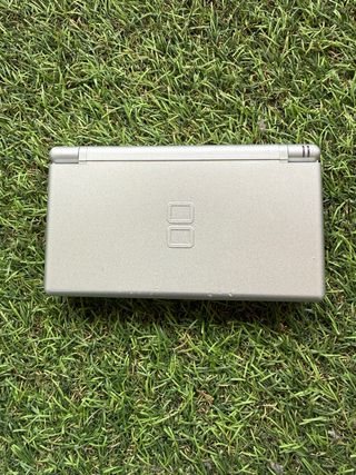 Nintendo DS Lite