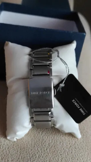 Reloj Time Force Plata y Azul Nuevo