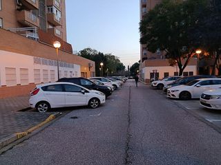 Garaje en venta en Palacio de Congresos - Urbadiez - Entrepuentes en Sevilla