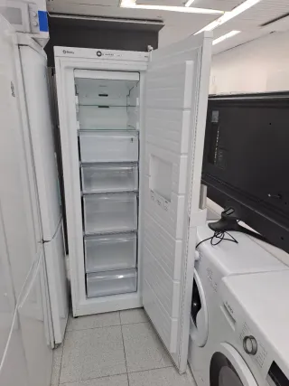 Congelador vertical balay 185.m + garantía + envio