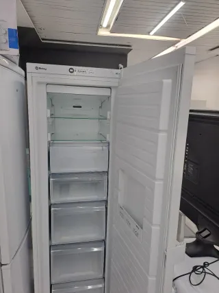 Congelador vertical balay 185.m + garantía + envio