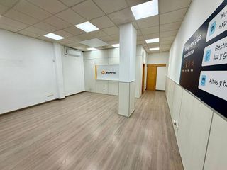 Local comercial en alquiler en Zona Centro - Ayuntamiento en Pinto